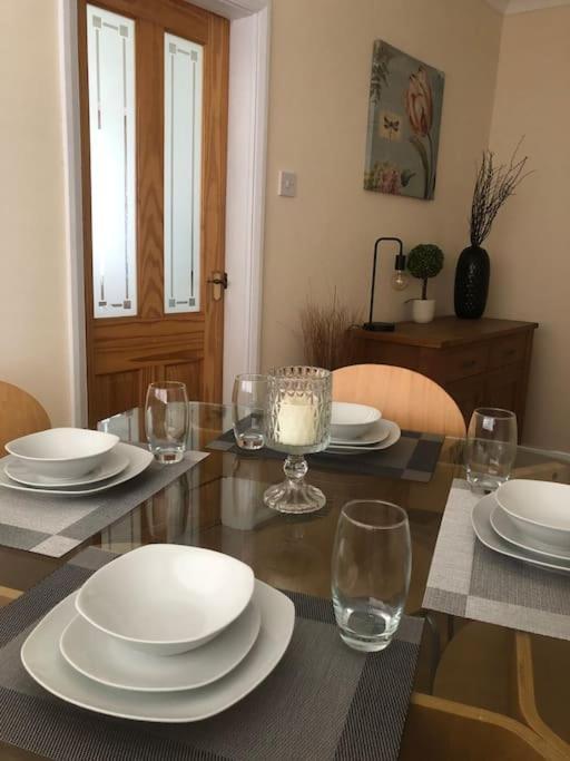 29 Comfort House 2 Bedroom Townhouse With Parking Scunthorpe Exterior foto
